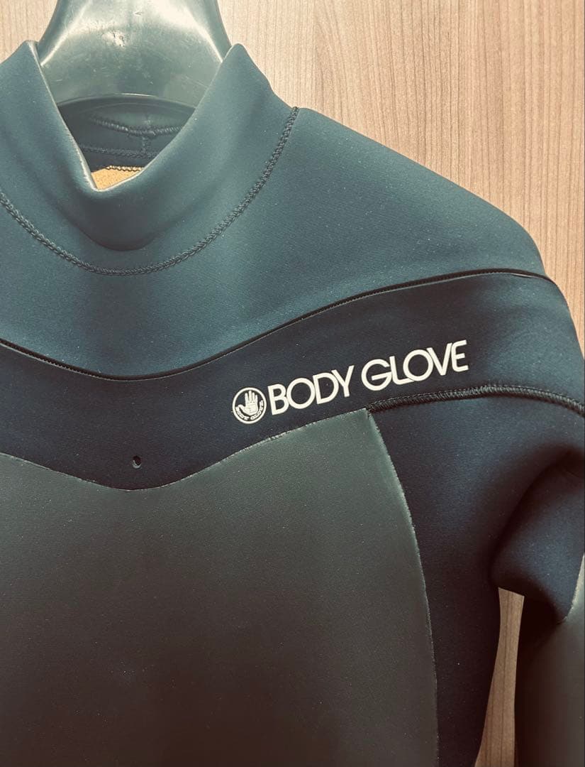 BODY GLOVE セミドライ　5/3 MLサイズ　国内生産