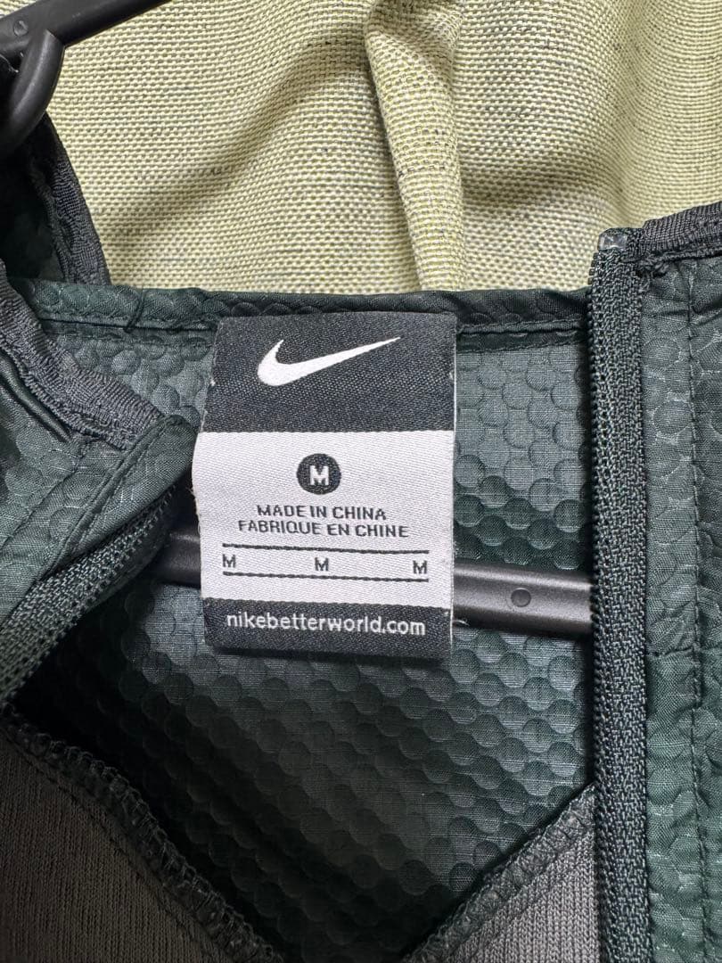 GYAKUSOU フード付きウィンドブレーカー ダークグリーン