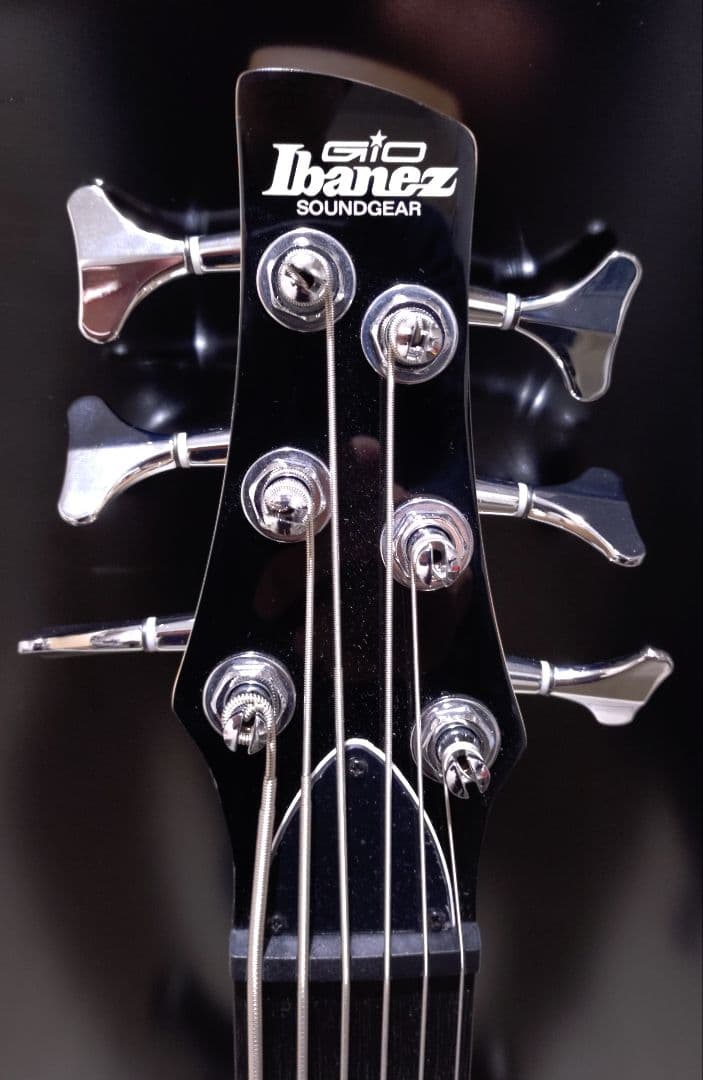 エレキベース　6弦ベース　Ibanez　GSR186-TUM
