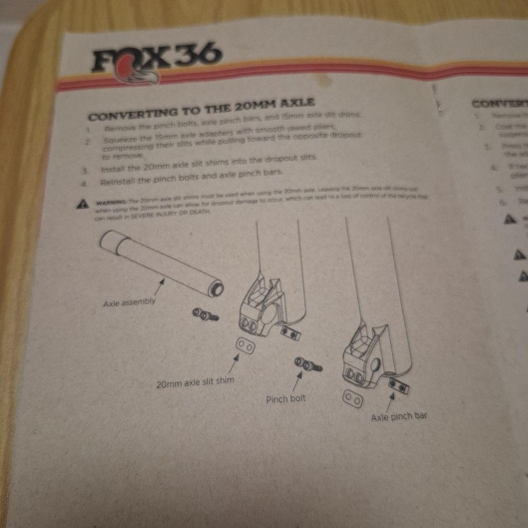 FOXフロントサスペンションフォーク