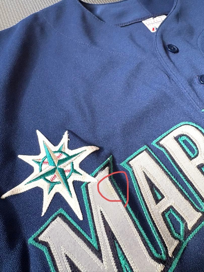 未使用品　MLBオフィシャルユニフォームサプライヤー　ケン・グリフィー Jr.