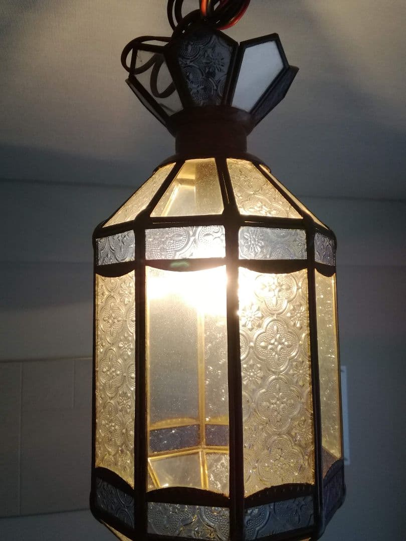 照明　ペンダントライト　型板硝子　真鍮　ステンドグラス　アンティーク　バリ島