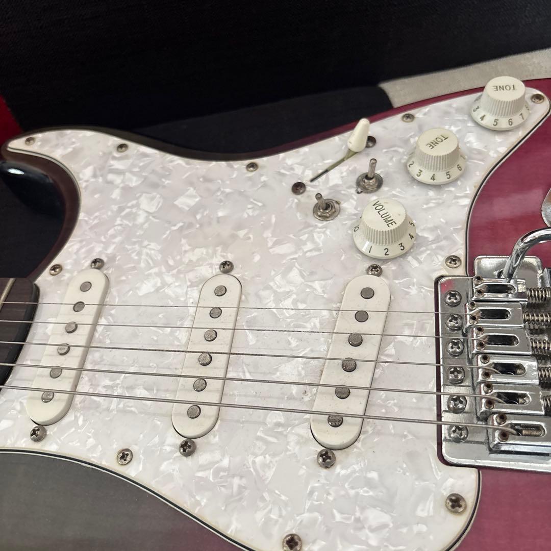 Sylpheed STタイプ バイオレットトーン エレキギター中古