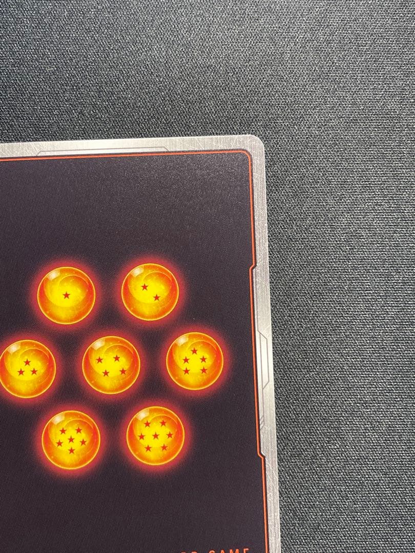 ドラゴンボールカード　ゲーム　Songoku Gold 英語版。