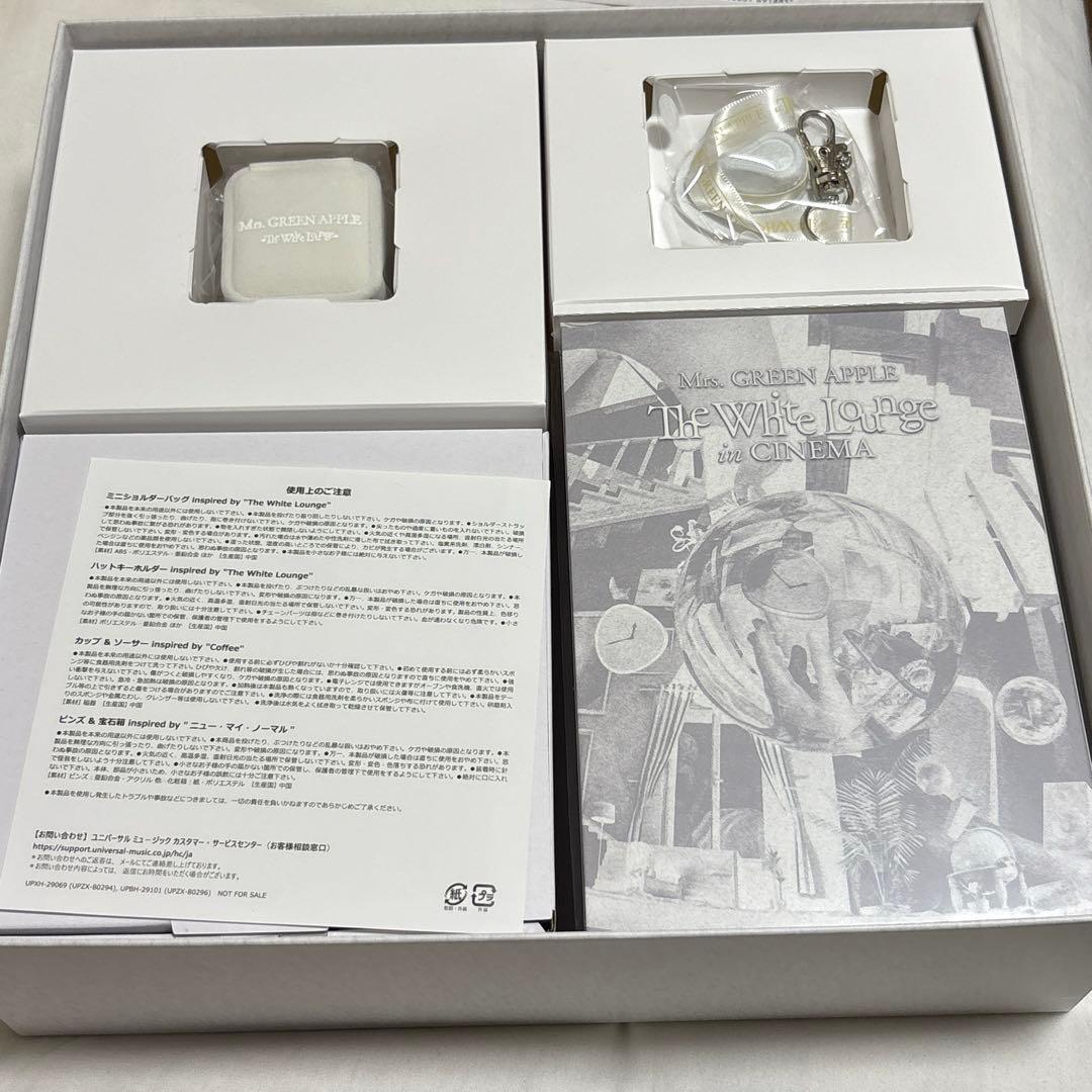 MGA The White Lounge in CINEMA 初回限定BOX