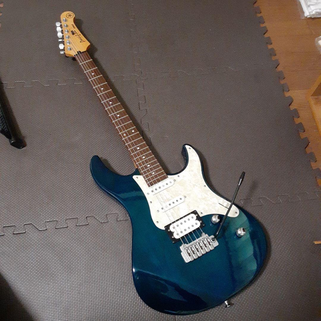 Yamahaパシフィカ 604W Pacific ピックガード割れあり