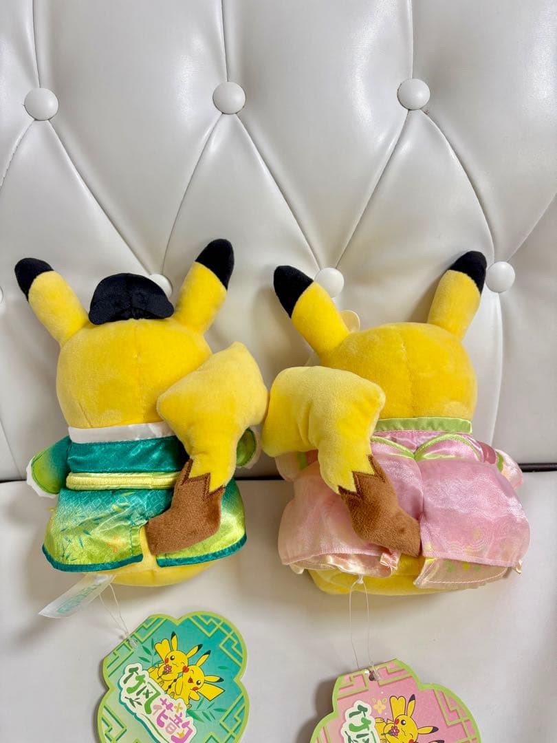 海外限定 ポケモン ピカチュウ 2体セット 漢服コスチューム　pokemon