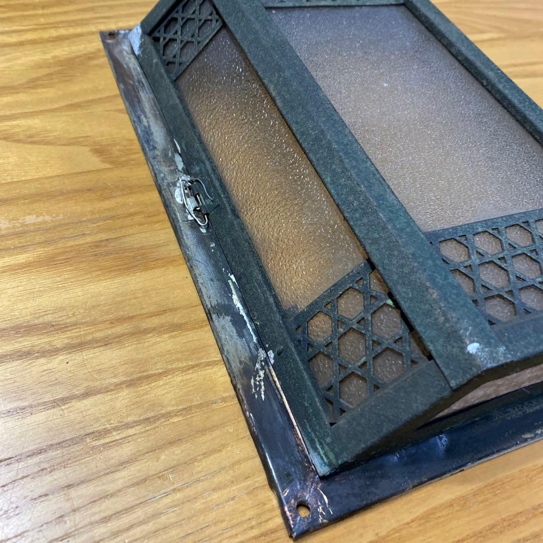 アンティーク　骨董品　和モダンスタイル　壁掛け照明のシェード