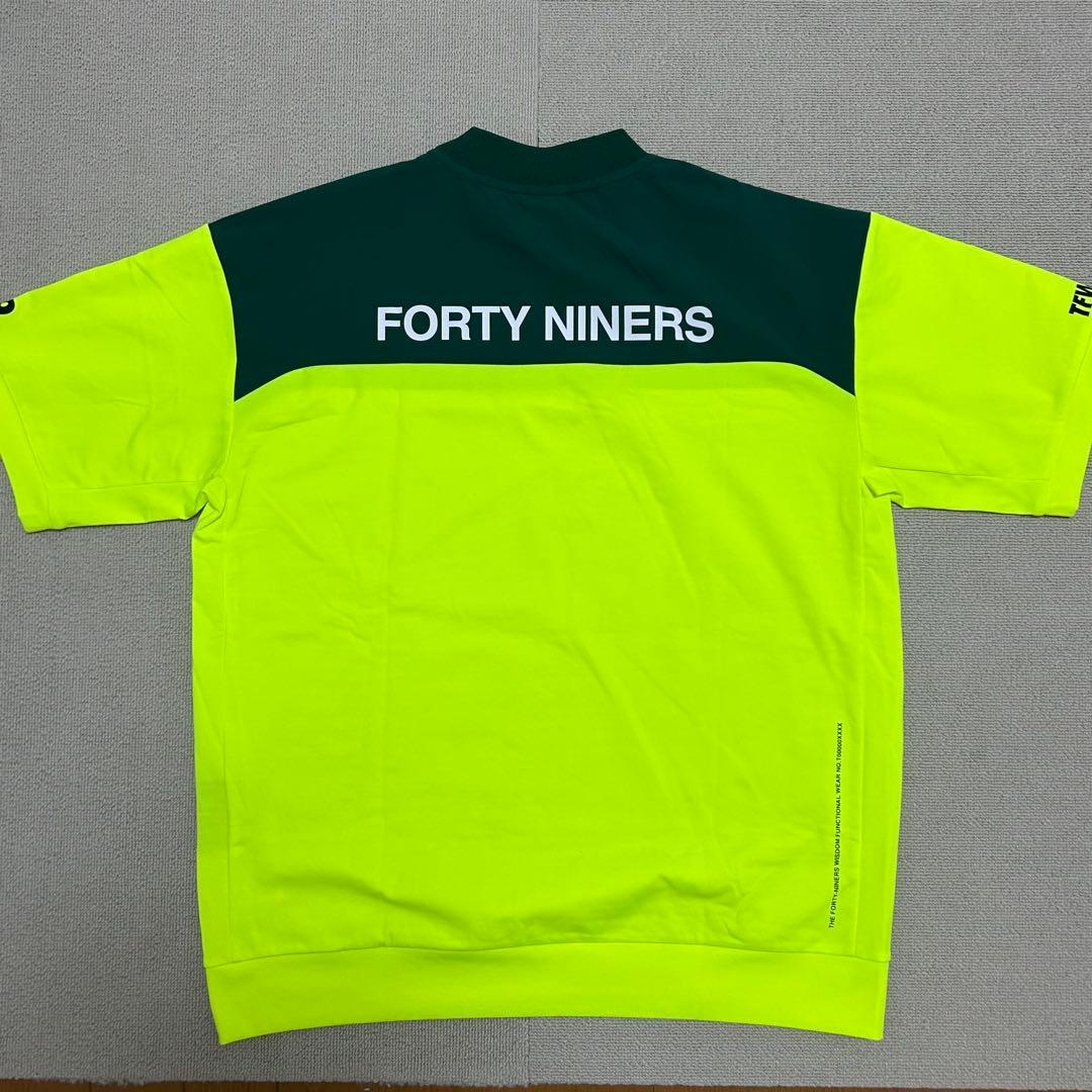 TFW49 モックネックT 蛍光イエロー/ダークグリーン 半袖シャツ