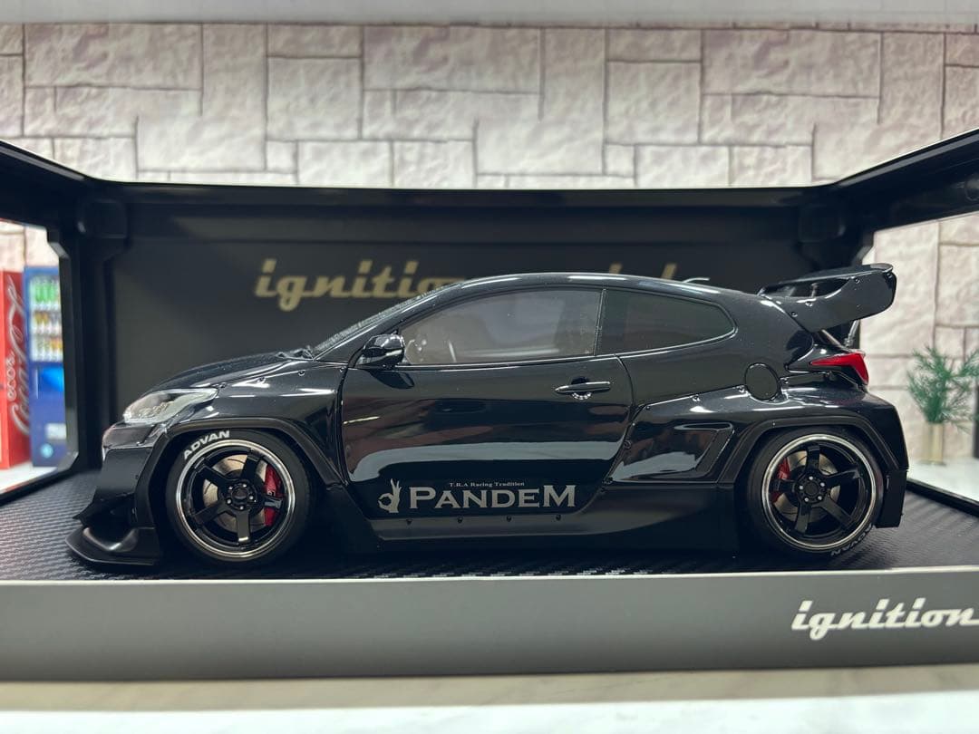 1/18ミニカー GRヤリス　パンデム【新品】カスタム