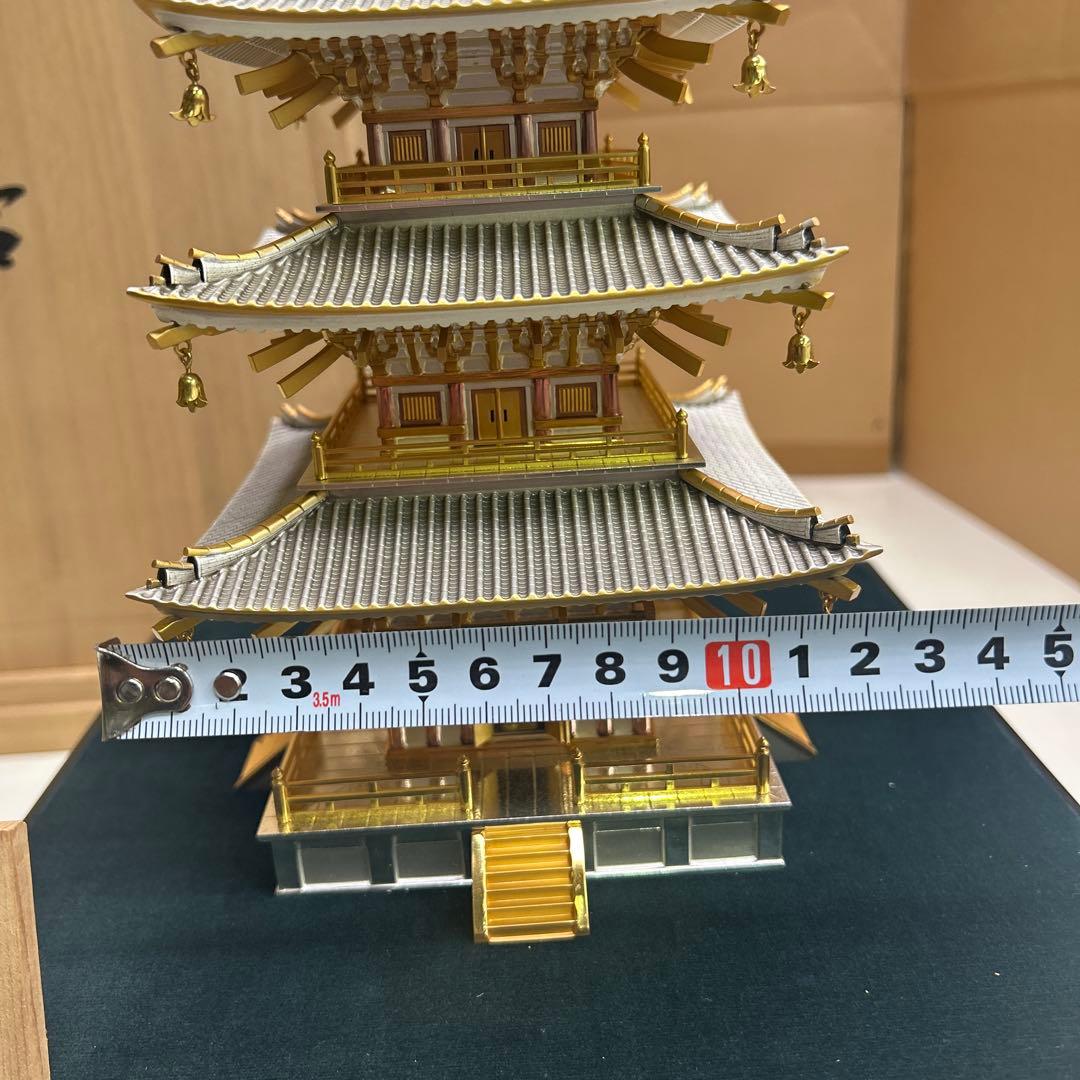 5797 【定価407万円】関武比古作 銀製 三重塔 ガラスケース付