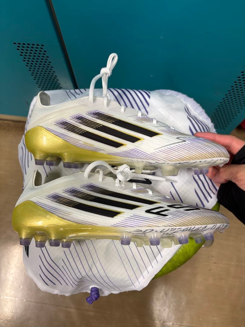 最終価格！！F50 エリート AG