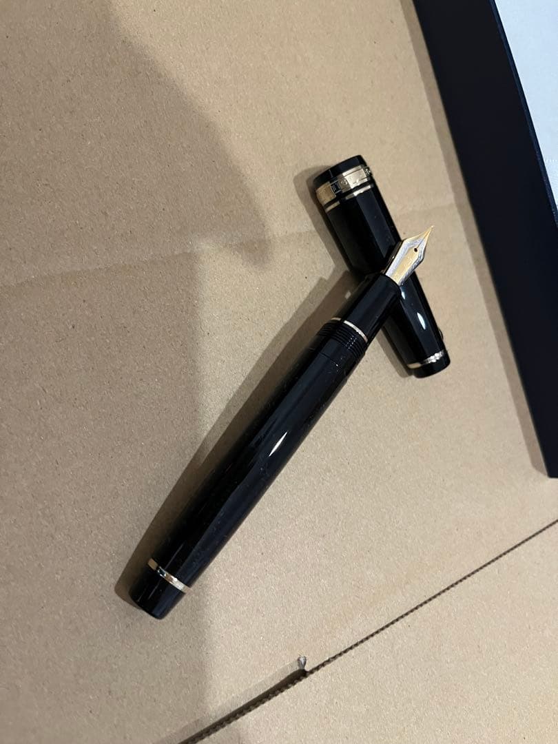 セーラー万年筆プロフェッショナルギア 中字　21k