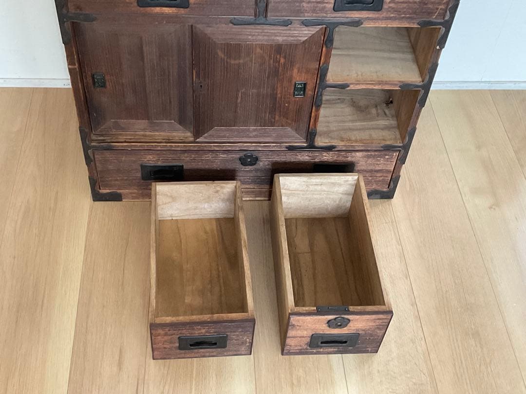 古家具　桐箪笥　引き戸七宝細工　引き手収納型　アンティーク　古道具