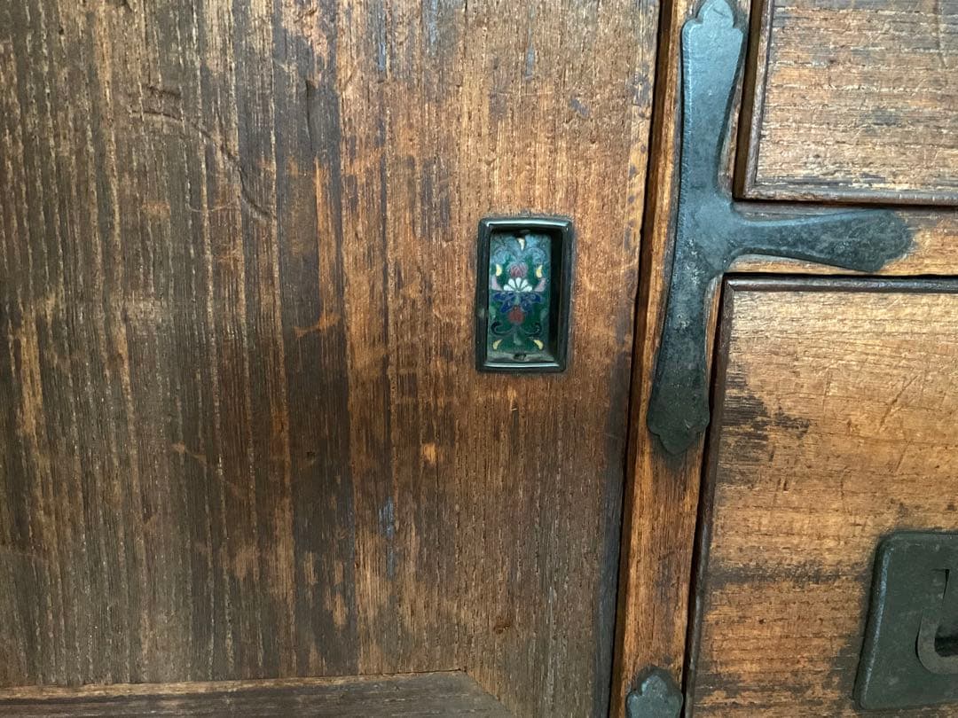 古家具　桐箪笥　引き戸七宝細工　引き手収納型　アンティーク　古道具