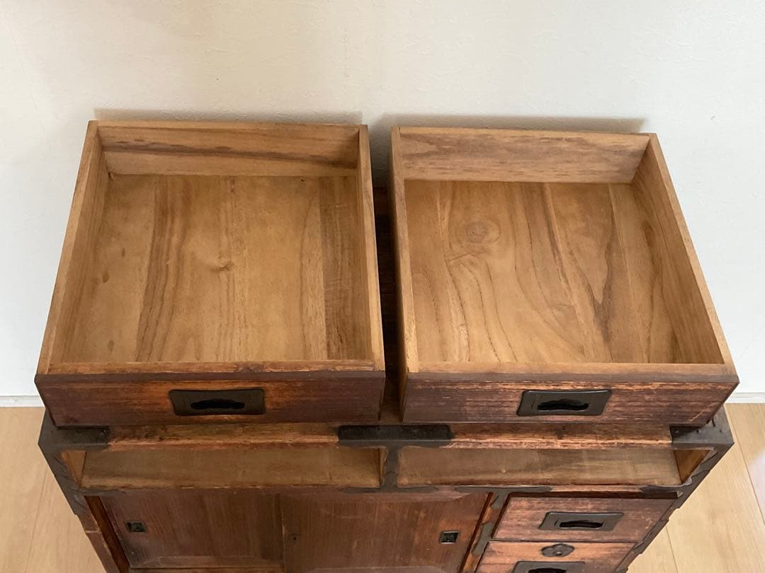 古家具　桐箪笥　引き戸七宝細工　引き手収納型　アンティーク　古道具