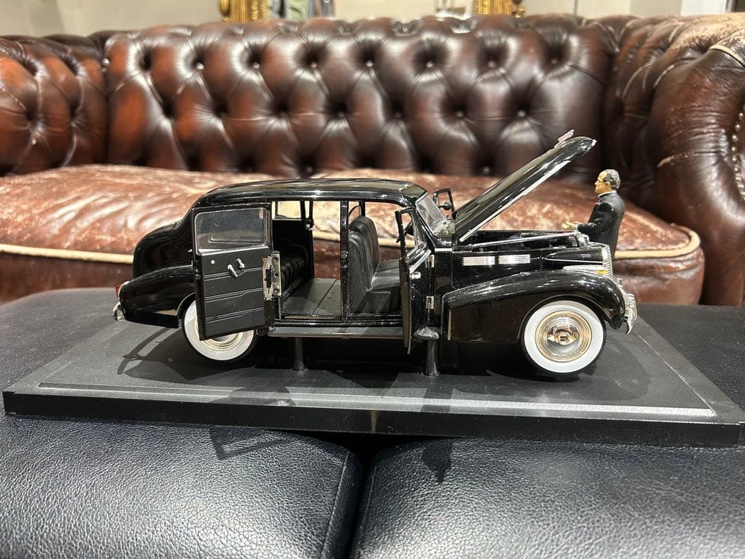 ゴッドファーザー　Cadillac Fleetwood Series ミニチュア
