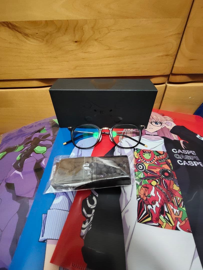 JINS × エヴァンゲリオン　式波　アスカ　ラングレー　2号機モデル　メガネ