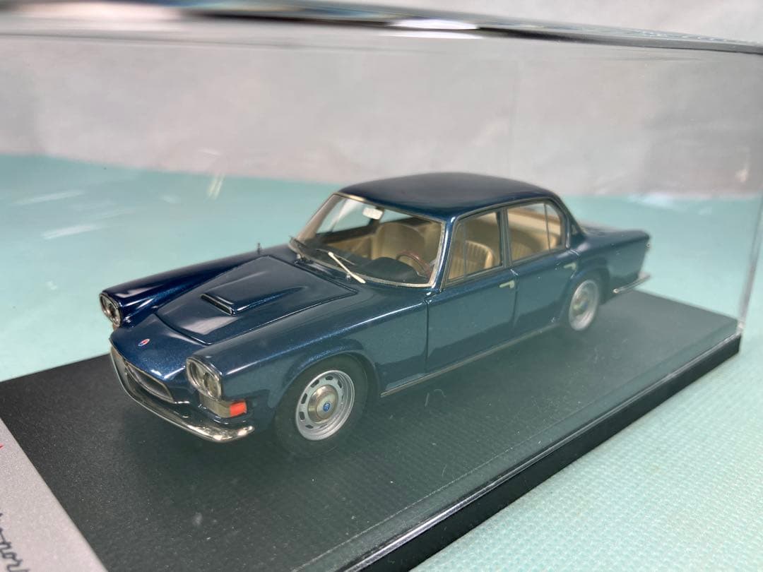 ＢＢＲ　マセラティ　クアトロポルテ　１９６５年　ダークブルー