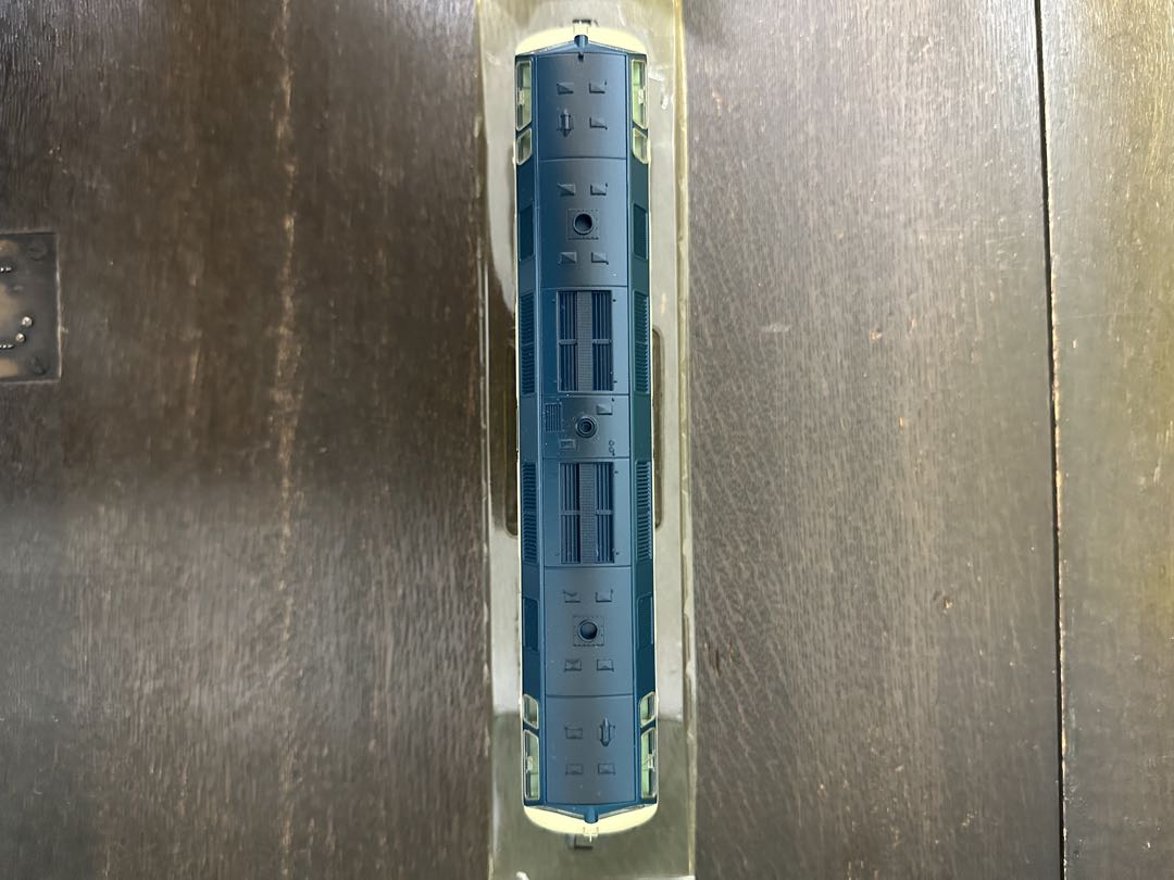 TRIX HOスケール BR221ディーゼル機関車 / DB 221 118-3