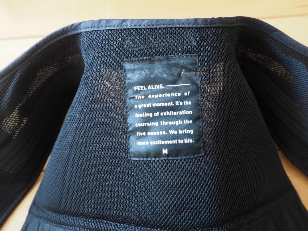 DAIWA　鮎ショートベスト　DV-2106　ブラック　M