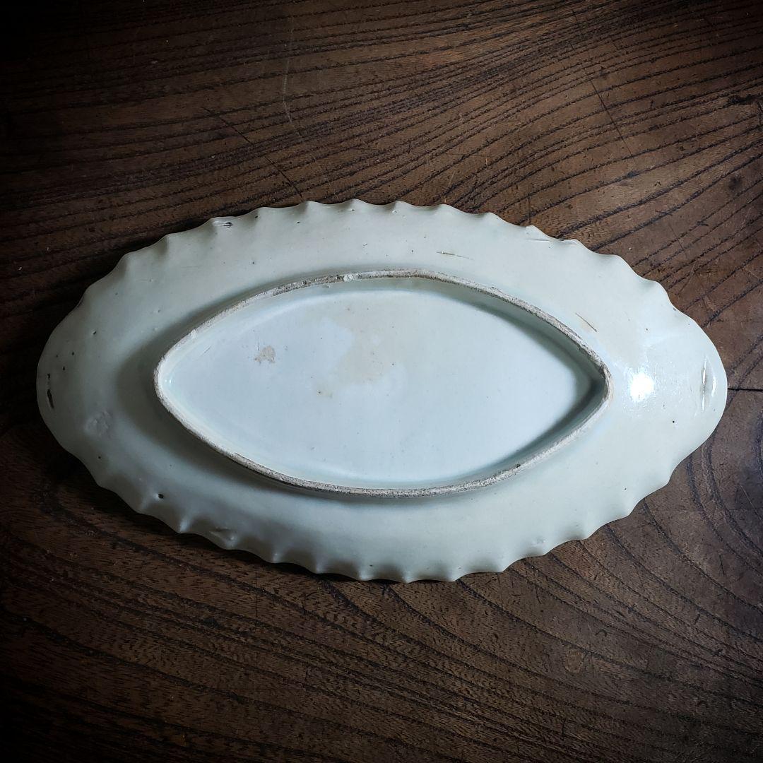 染付 楕円形 変形皿 砥草 訳あり 欠け 中国物 中国骨董 サボテン 微塵唐草