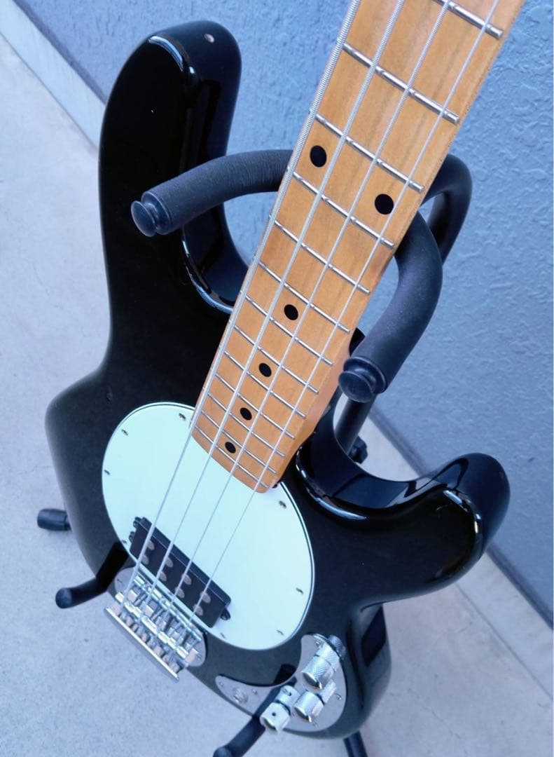 ベース Sterling by musicman SUB Ray4