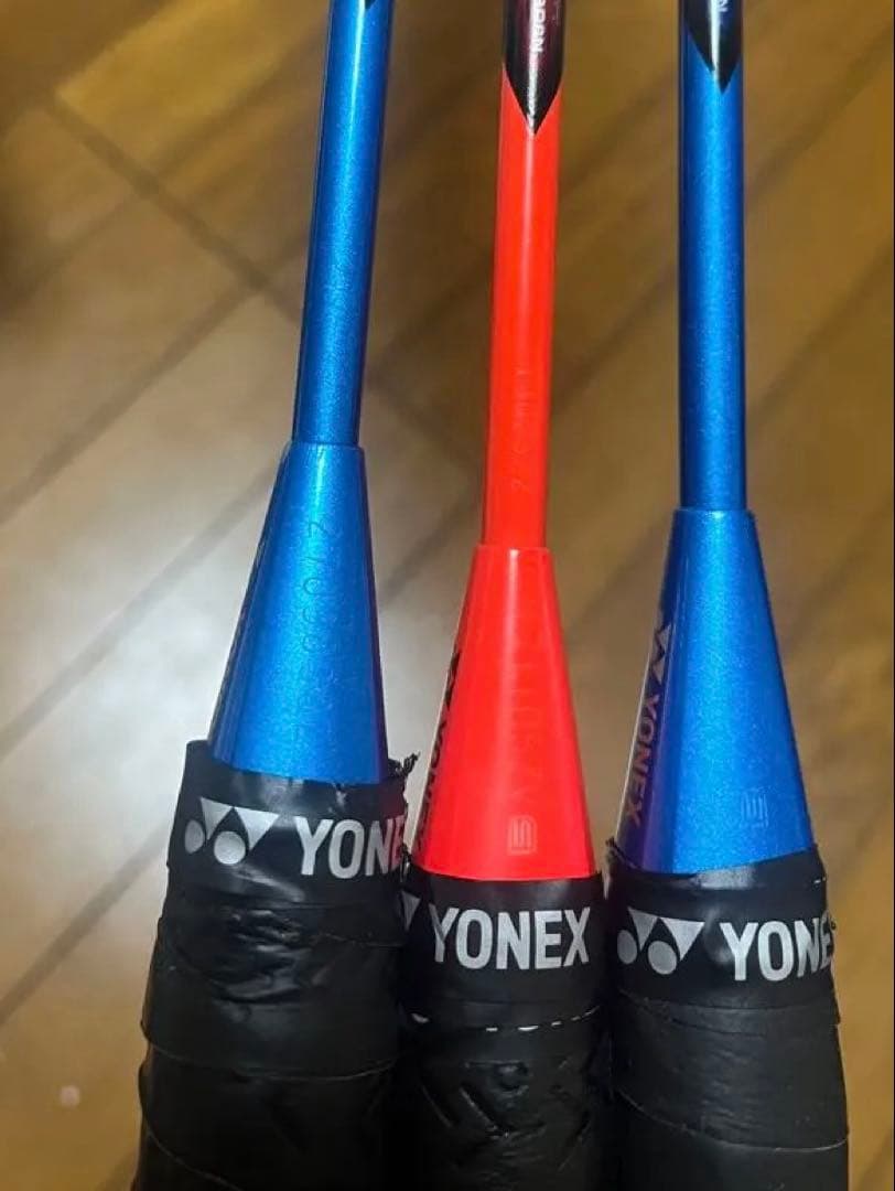 3本　4ug5 アストロクス77 ヨネックス バドミントンラケット