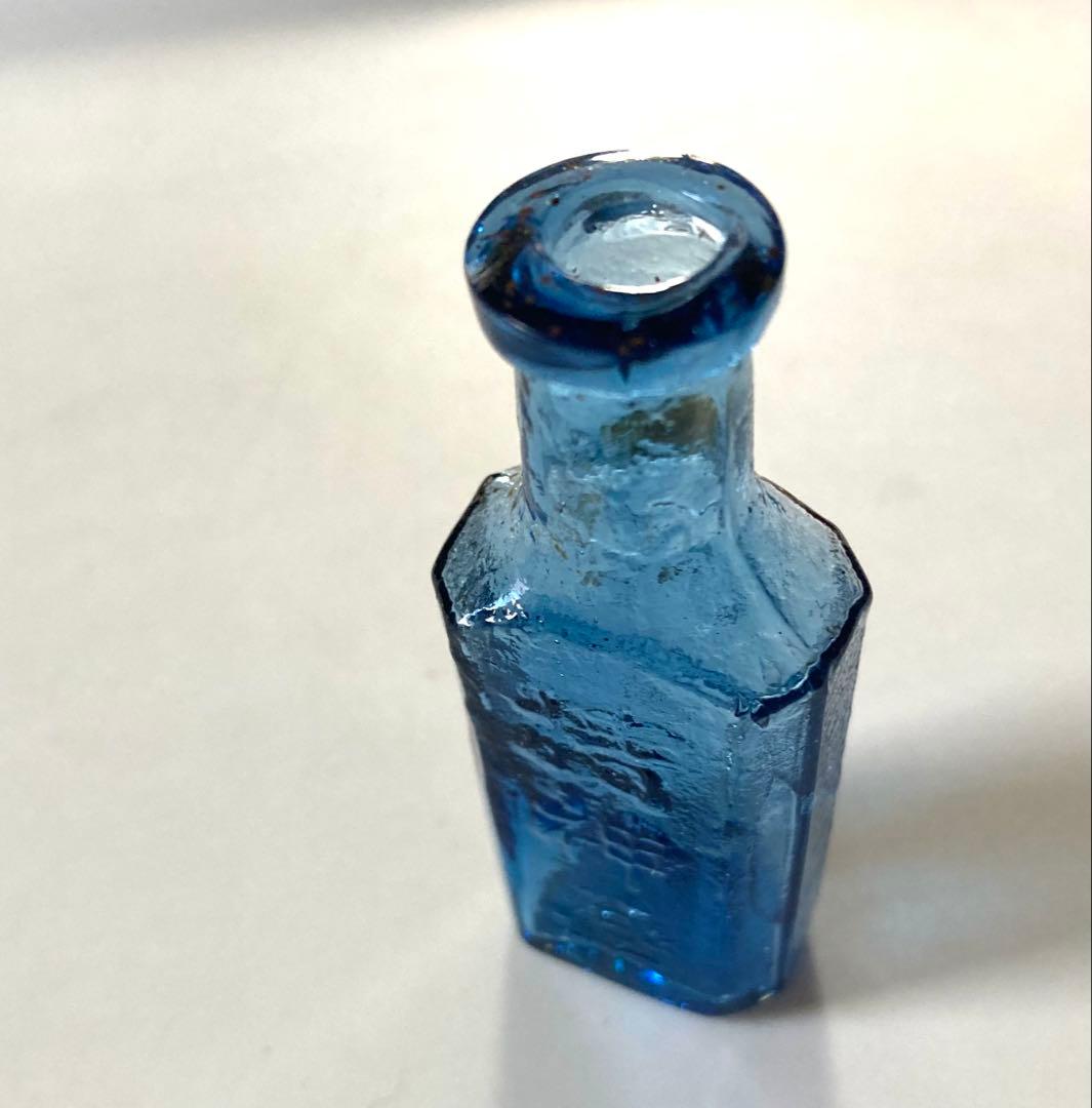 アンティーク　瓶　蚤の市　戦前