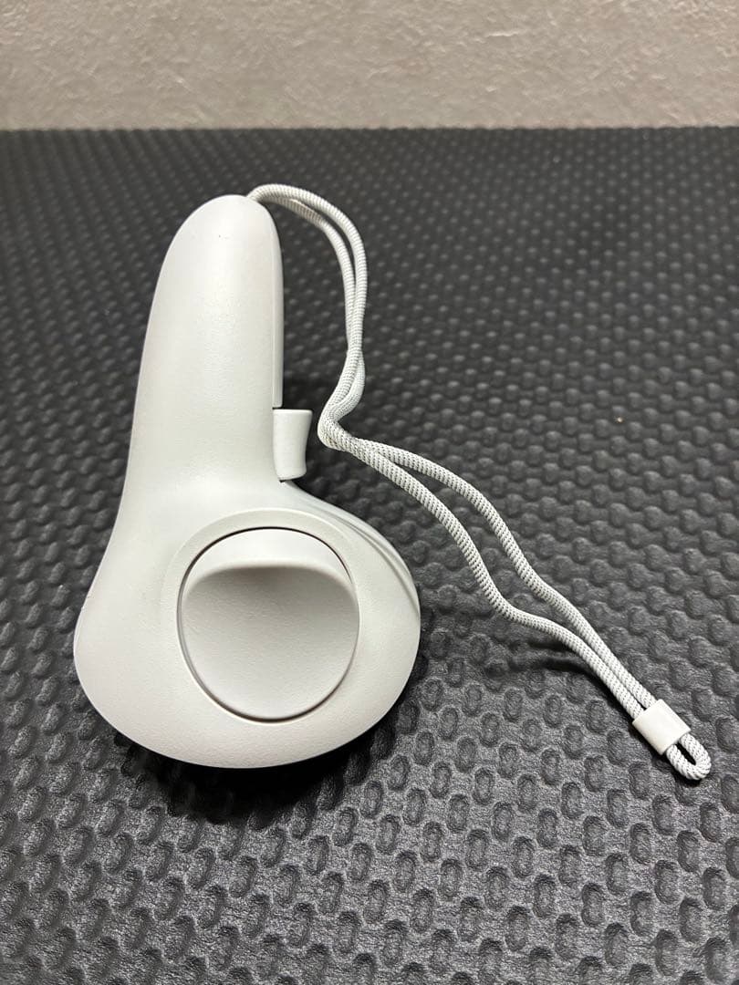  Quest Touch Plusコントローラー　 左のみ