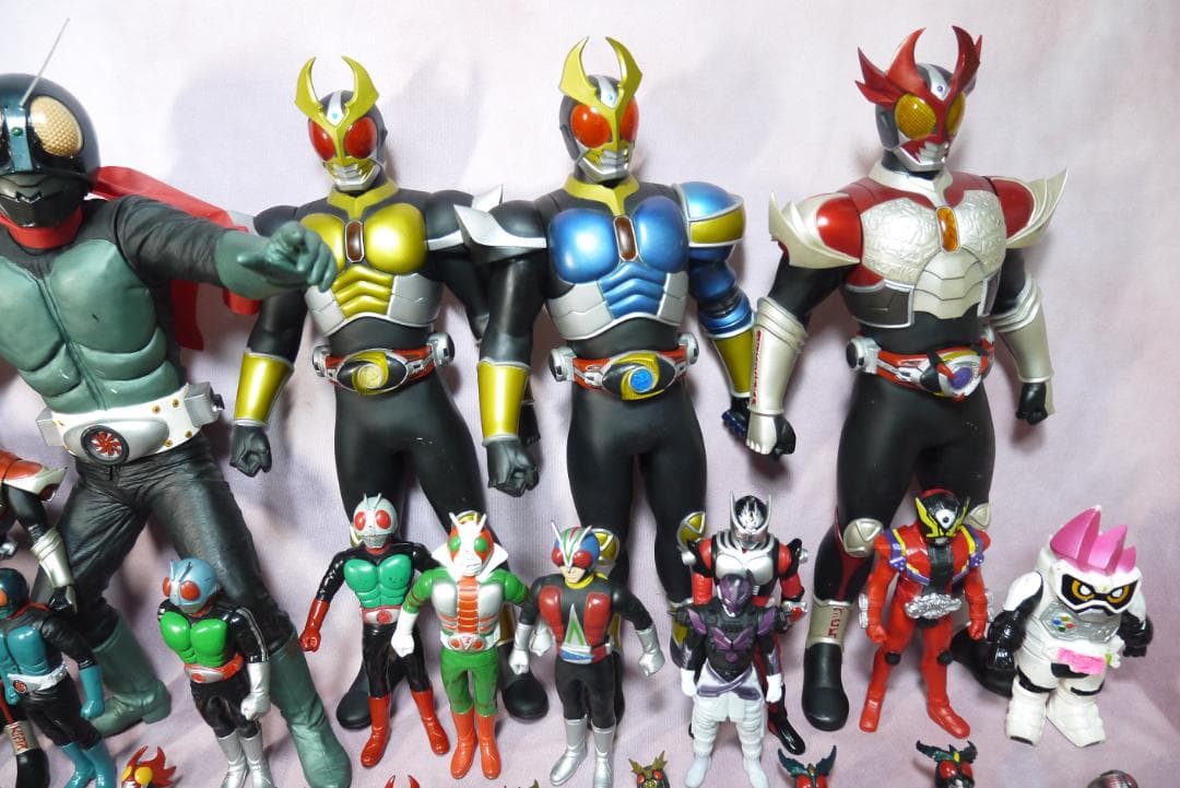 ライダーヒーローシリーズ　ビッグサイズソフビフィギュアなど　111体セット