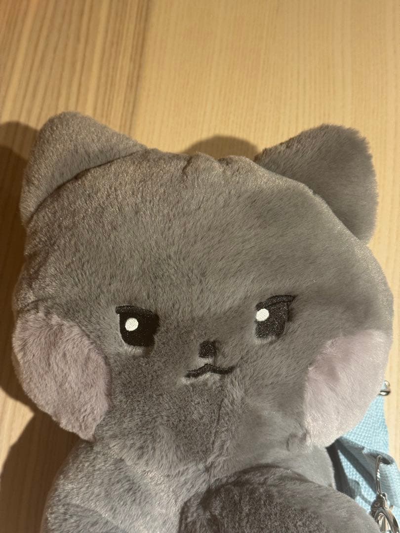 zeroni ぬいぐるみバッグ　ウンニニ　ジウン