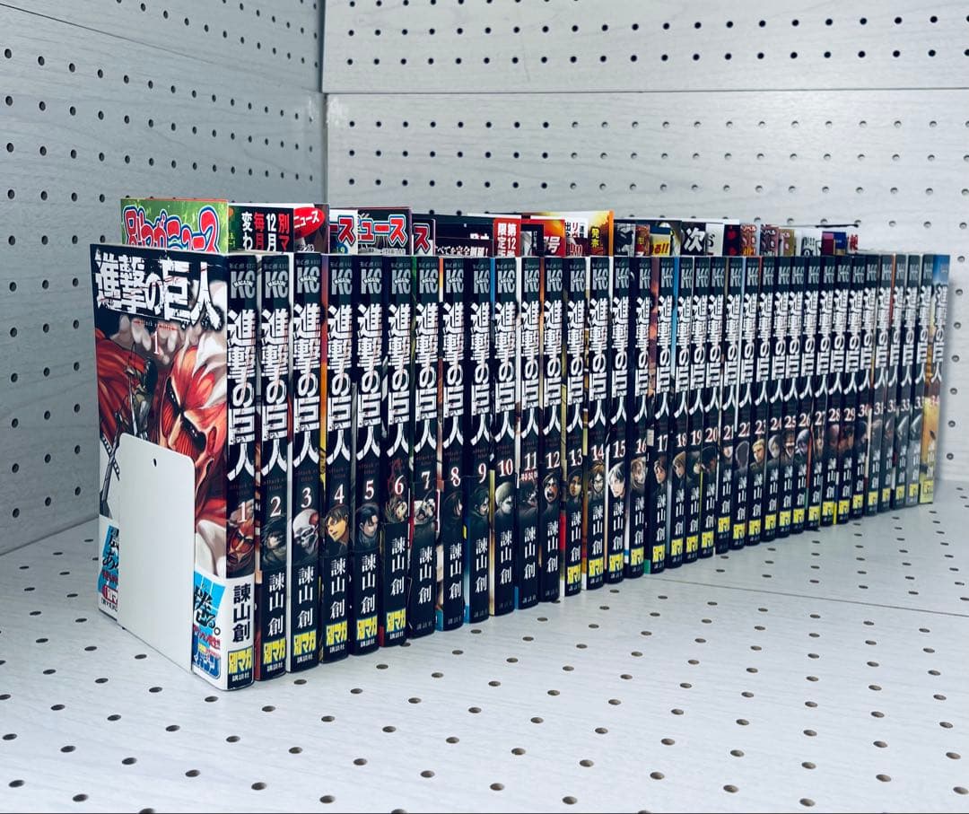 全巻初版！進撃の巨人 1 ~ 34巻完結セット　帯☆チラシ付き