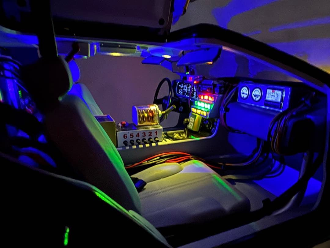 【超美品】Deagostini 1/8 デロリアン 完成品