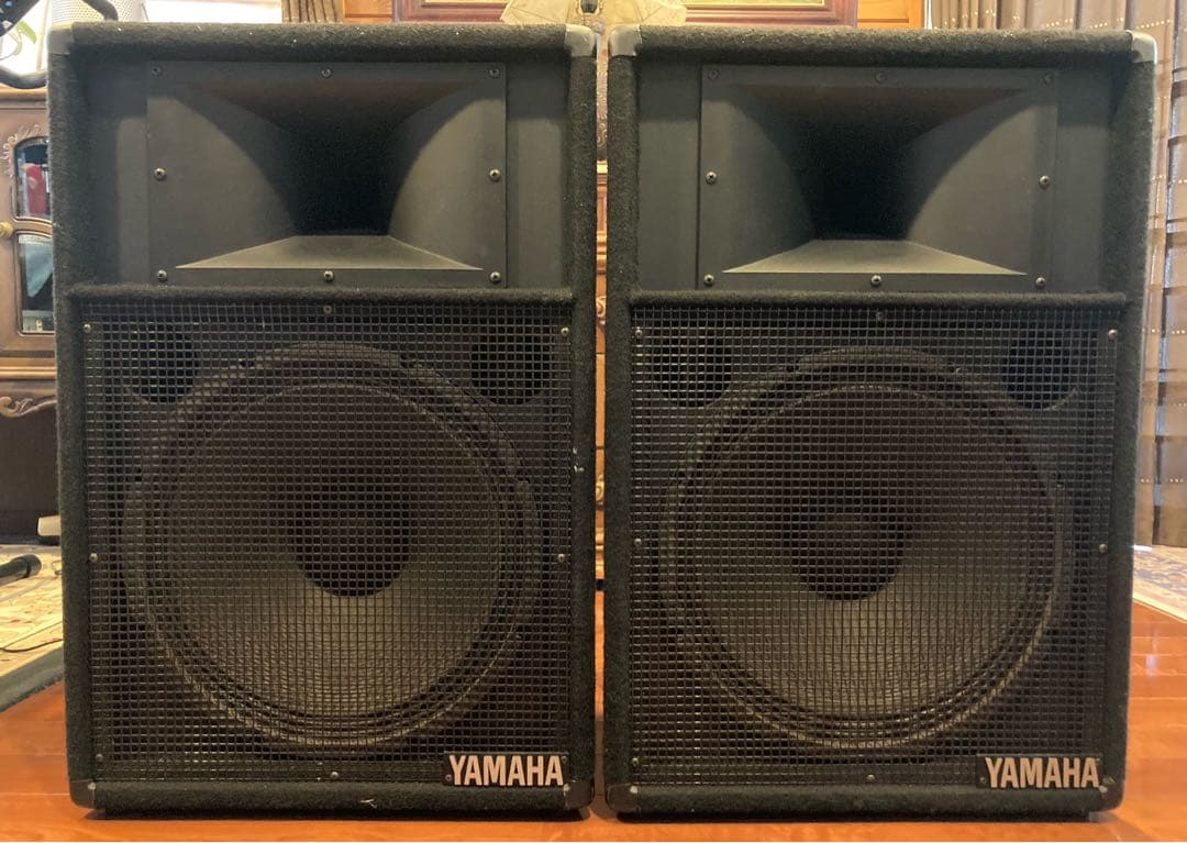 ヤマハスピーカー 2本　スピーカースタンド2本　セット出品　引取り専用