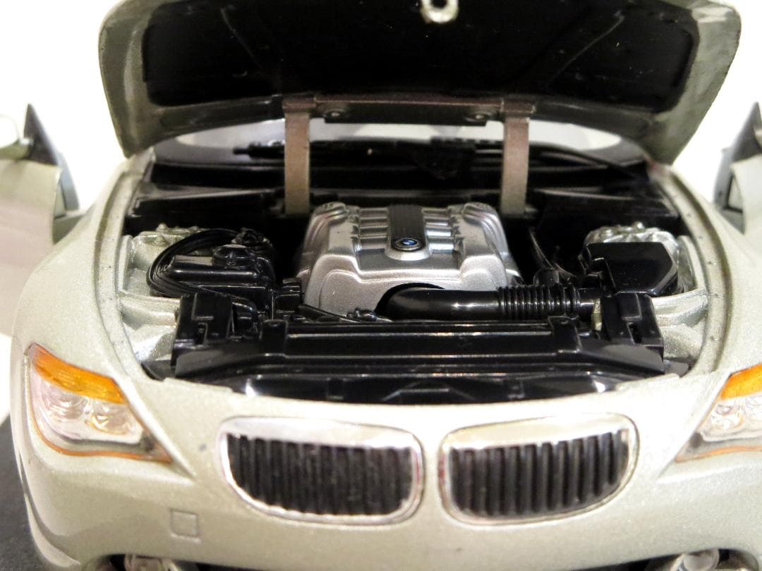 ★★ Hot Wheels ホットウィール  645ci 銀 1/18