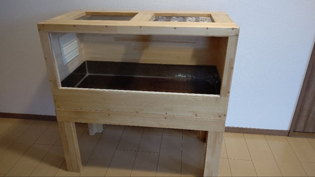 赤松集成材18ミリ幅90縦45奥行45木材オイル仕上げ！