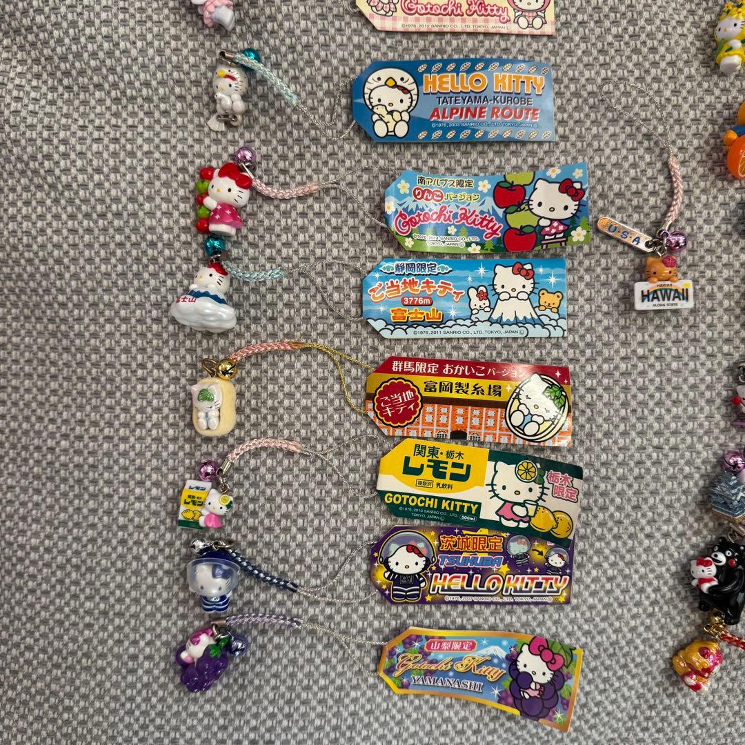 【値下げ可】ハローキティ 根付けご当地ストラップ22個セット