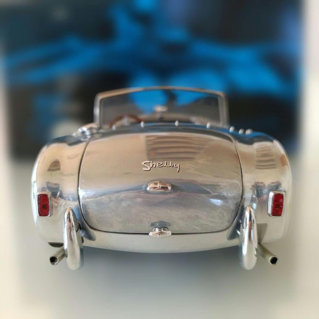 エグゾト製　シェビー　コブラ　シルバー 1/18