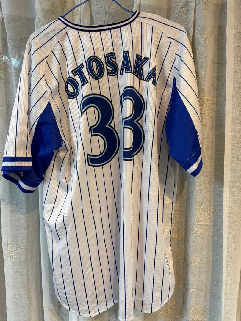 ベイスターズユニフォーム　#33乙坂智