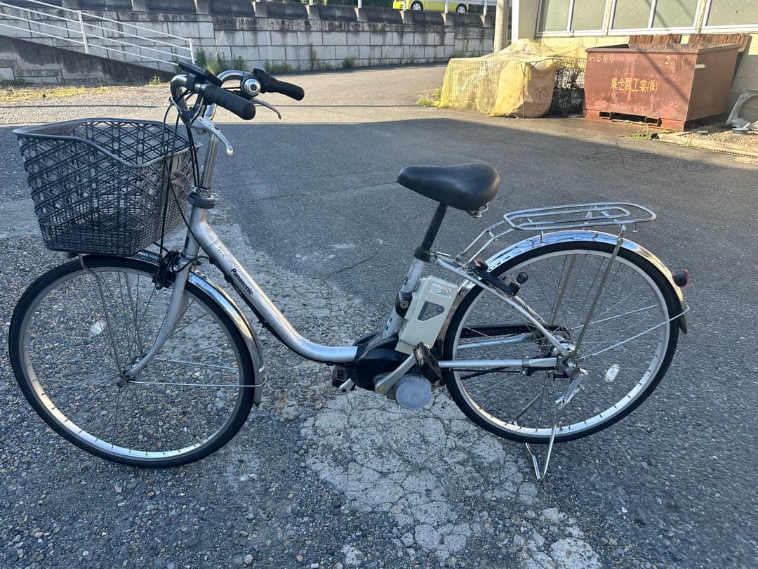 電動アシスト自転車 シルバー 26インチ バスケット付き