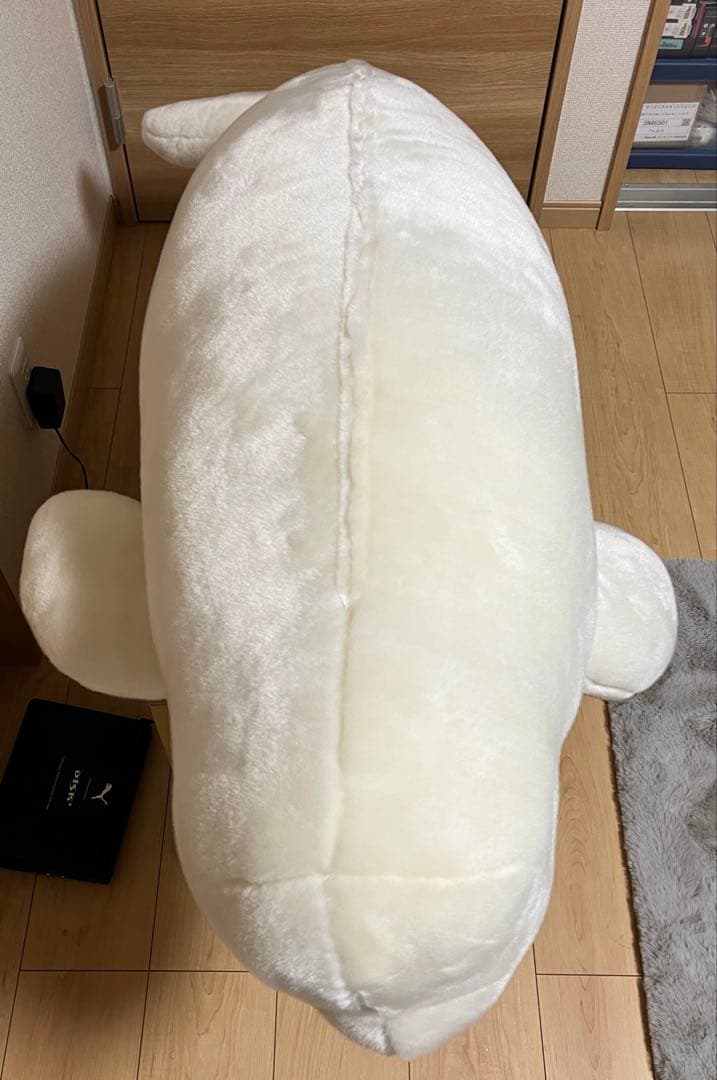 シロイルカ　ぬいぐるみ　LLLサイズ