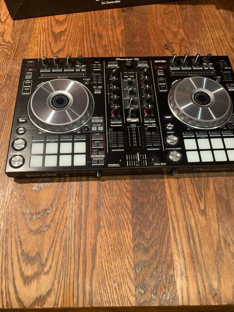 Pioneer DJ DDJ-SR2 コントローラー