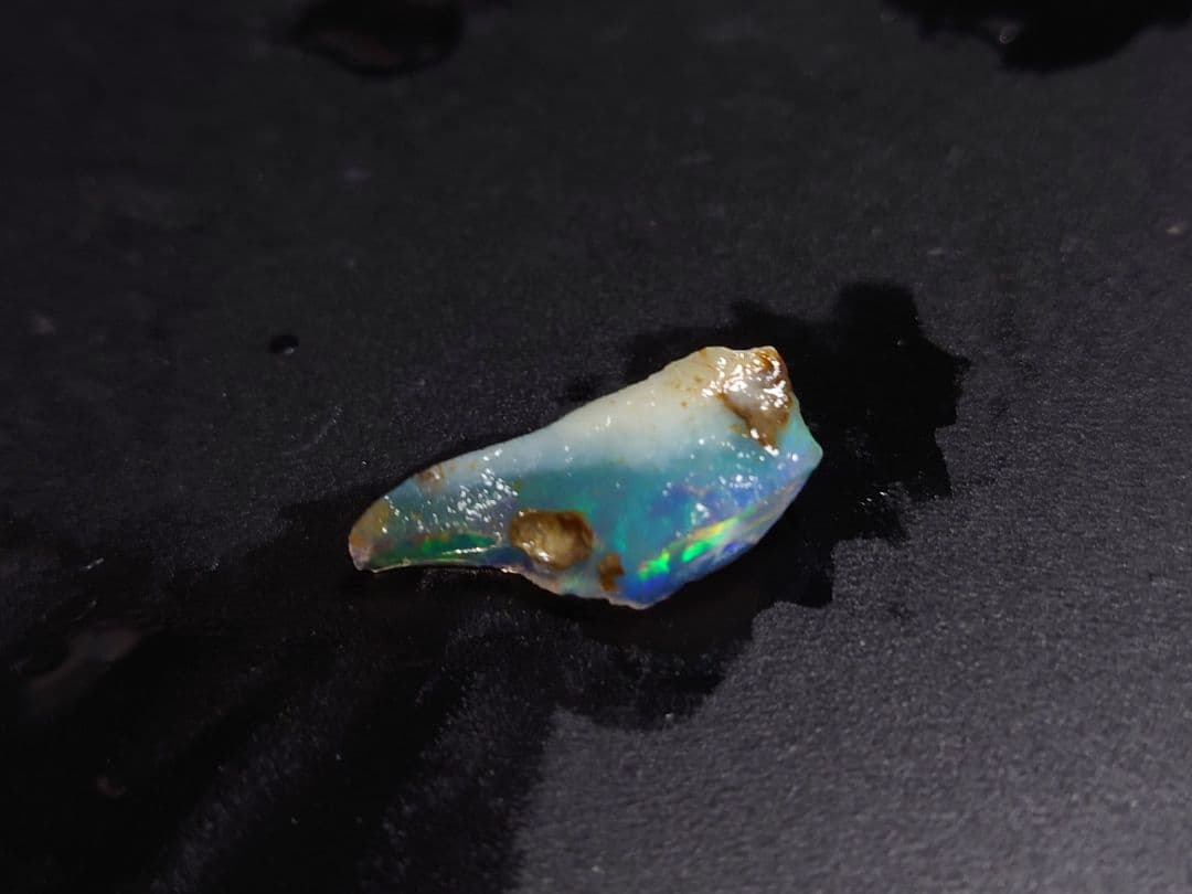 エチオピアウェロ産　チョークオパール　鉱物標本　原石　ポッチ