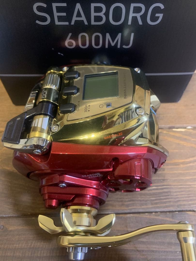 極美品！使用1回！シーボーグ600ＭＪ 電動リール SEABORG DAIWA