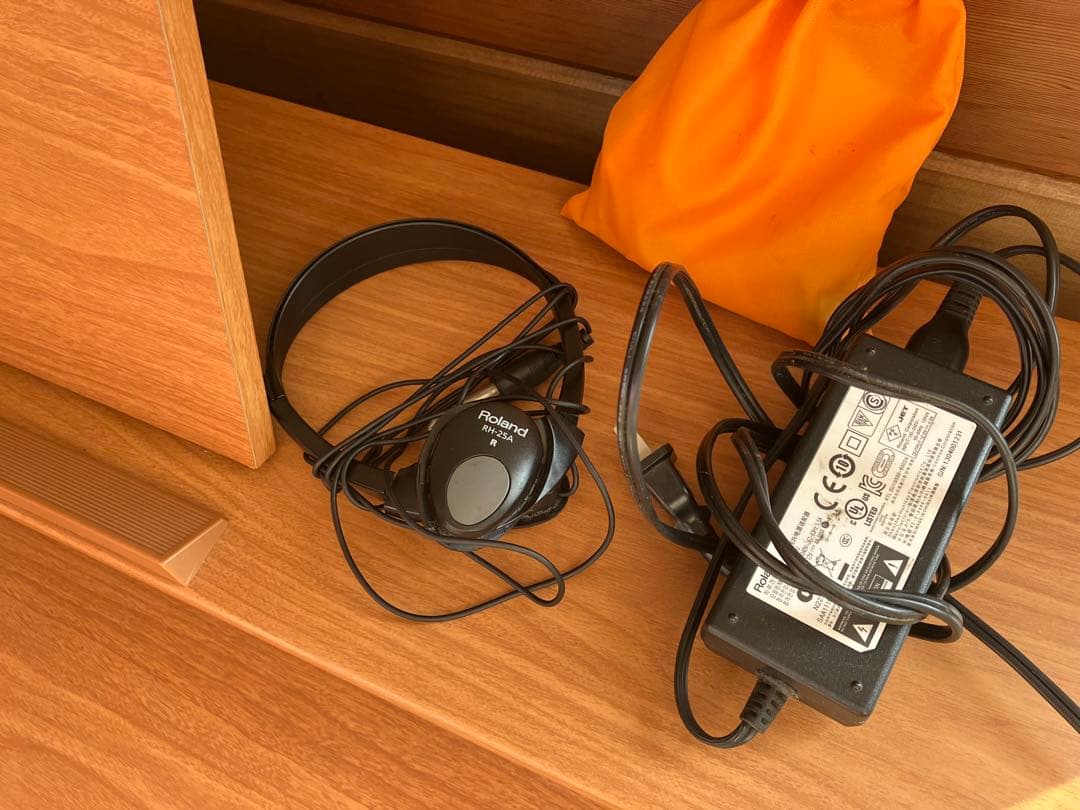 引取限定: Roland デジタルピアノ HP503 2013年式