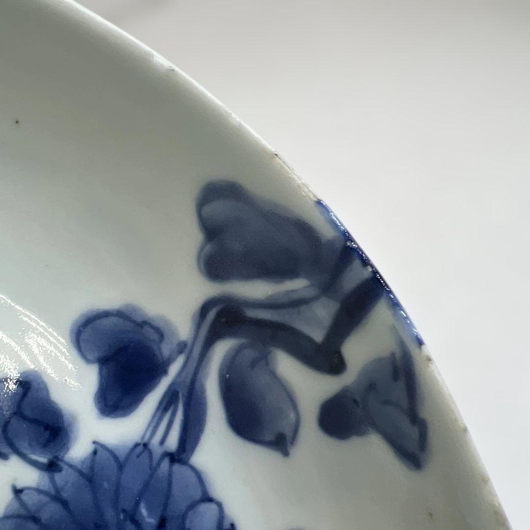 中国明時代　古染付上手陰刻草花図七寸皿直径21.5㎝トヒト東な8-0110☆2F