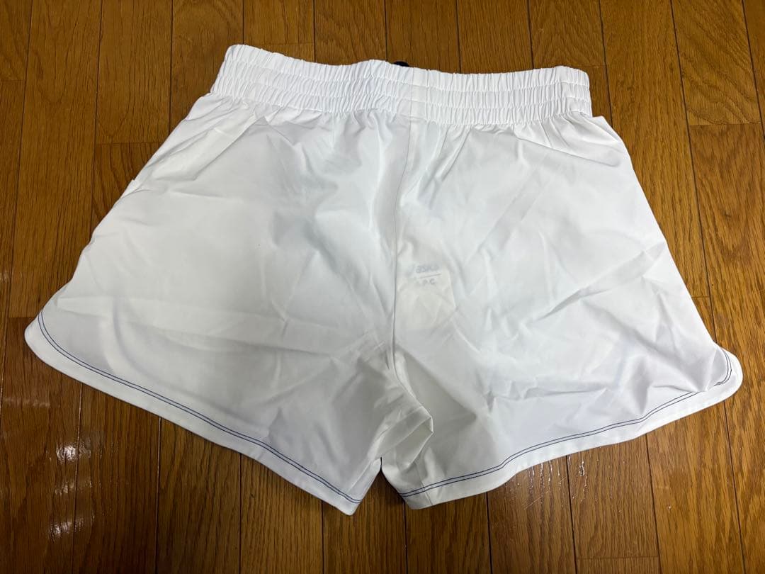 【新品未使用】A.P.C. × ASICS ホワイト ショーツ　SIZEＬ