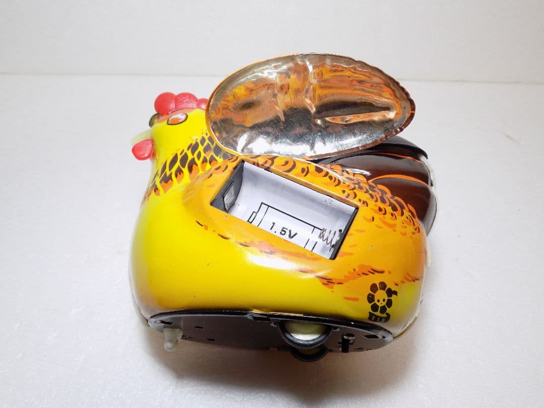 QSH 　ブリキ 電動 　【HEN LAYING EGGS 】　動作品