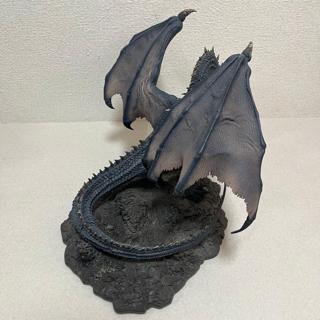 黒龍ミラボレアス カプコンフィギュアビルダー クリエイターズモデル CFB